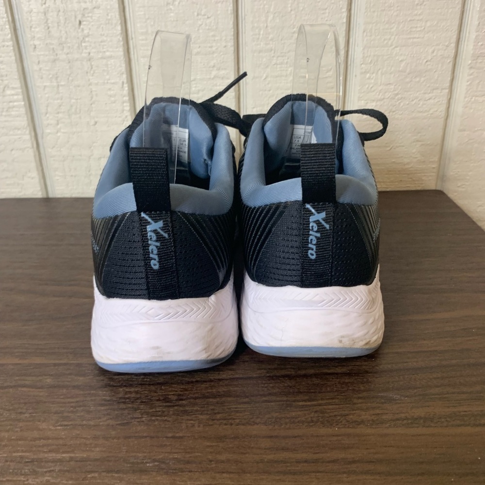 Xelero Steadfast Sneaker, size 7.5. - Picture 5 of 8